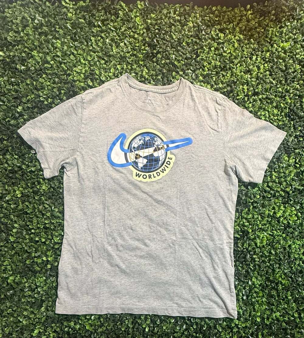 Nike Worldwide Graphic T-Shirt Size M Gray Cotton